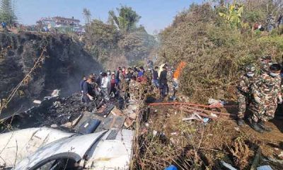 68 muertos tras accidente aéreo con 72 pasajeros en Nepal