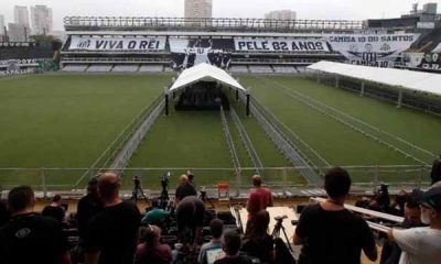 Último adiós a Pelé en el estadio Vila Belmiro de Santos