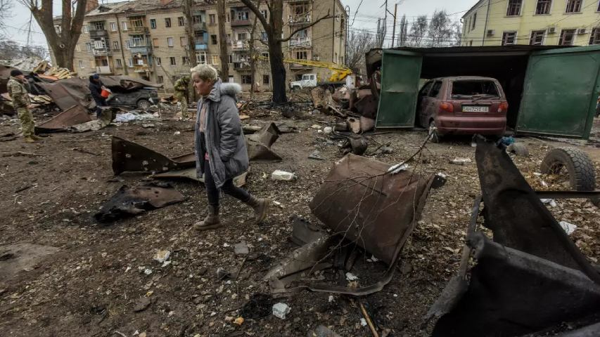 Bombardeos rusos contra Jersón dejan al menos tres muertos