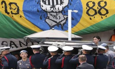 Pelé fue enterrado en una ceremonia reservada a familiares y amigos