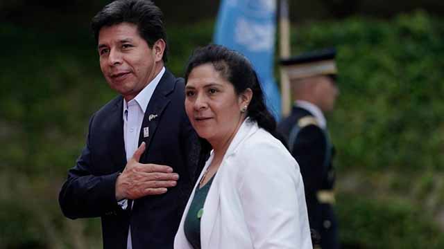 Fiscalía peruana pide prisión preventiva para la esposa de Castillo