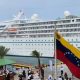 Sector turismo celebra arribo del primer crucero europeo en 15 años