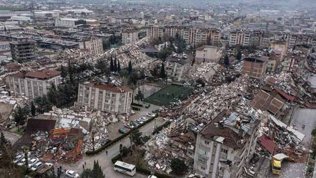 Turquía cerró durante una semana los colegios de la zona afectada por sismo