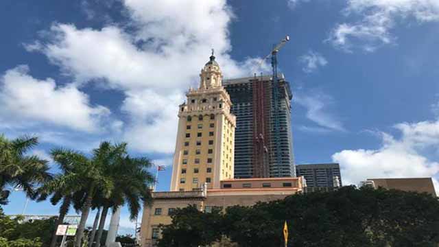 Icónica Torre de la Libertad de Miami se acicala para su centenario