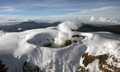 Decretan alerta naranja por erupción probable en "días o semanas" del volcán Nevado del Ruiz en Colombia