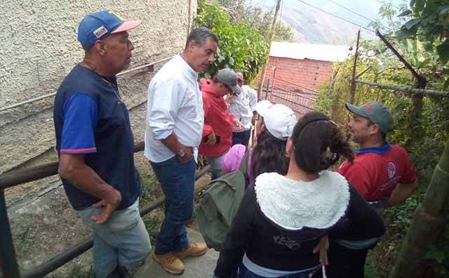 Servicarrizal e Hidrocapital evalúan mejoramiento de suministro de agua potable en Potrerito I