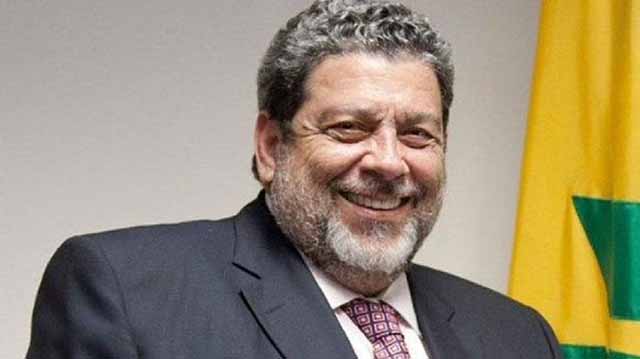 Ejecutivo repasa alcances de la cooperación con San Vicente y Las Granadinas