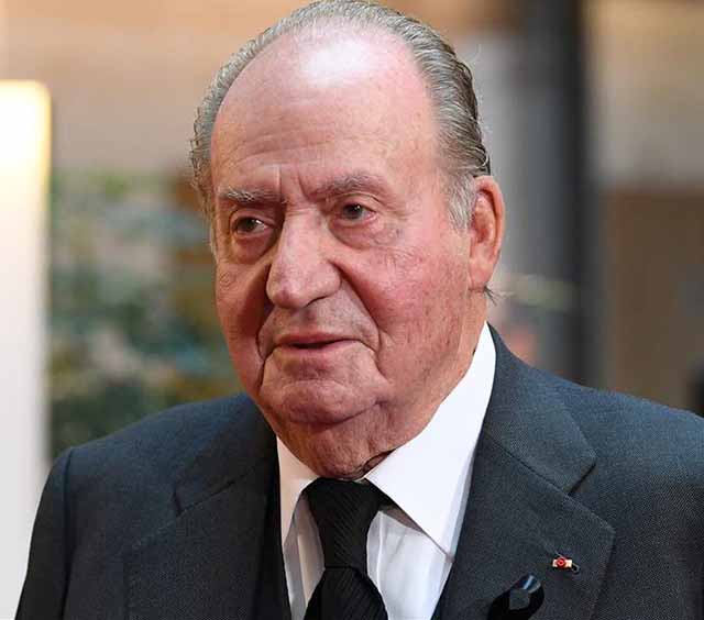Rey Juan Carlos I niega tener un hija secreta como se dice en un libro