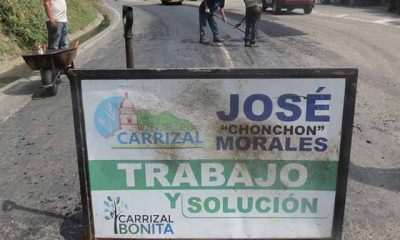 Alcaldía coloca más de 60 toneladas de asfalto en Puente de Carrizal