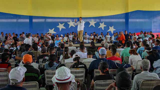 CARLOS PROSPERI: MI COMPROMISO ES DOLARIZAR EL SALARIO Y ANCLARLO A LA TASA DEL BCV