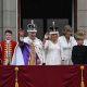 Carlos III y Camila realizaron su primer saludo desde el balcón en el Palacio de Buckingham