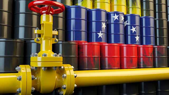 La producción petrolera venezolana sube un 7 % en abril hasta los 810.000 barriles diarios