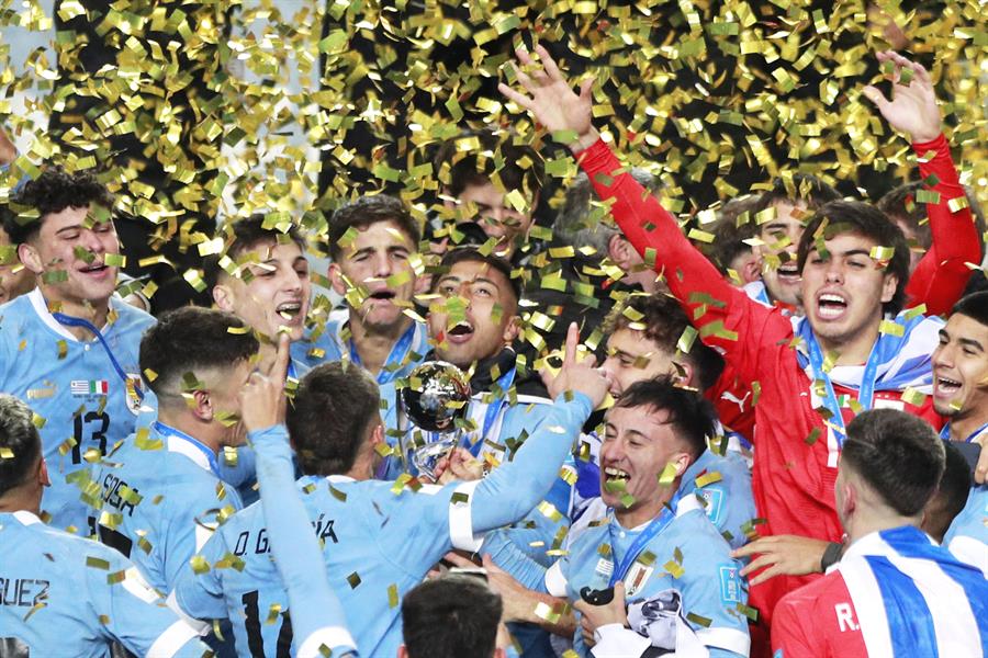 Uruguay se corona campeón del mundo Sub-20 y desata la locura en calles y redes sociales