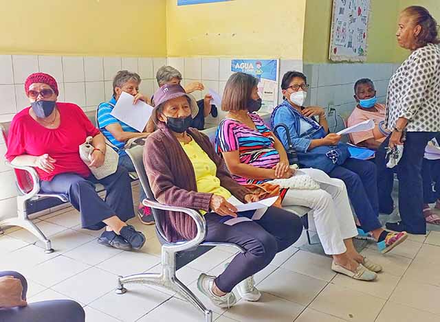 30 abuelos de José Manuel Álvarez beneficiados con Jornada de Salud