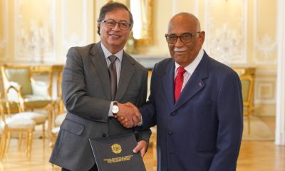 Presidente de Colombia recibe cartas credenciales del nuevo embajador de Venezuela