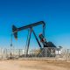 Precios del petróleo alcanzan máximo en cuatro meses tras recortes de Arabia Saudita y Rusia