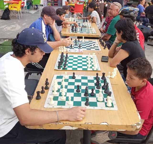 ¡Jaque Mate en Los Salias! Espacio de Ajedrez los Fines de Semana"