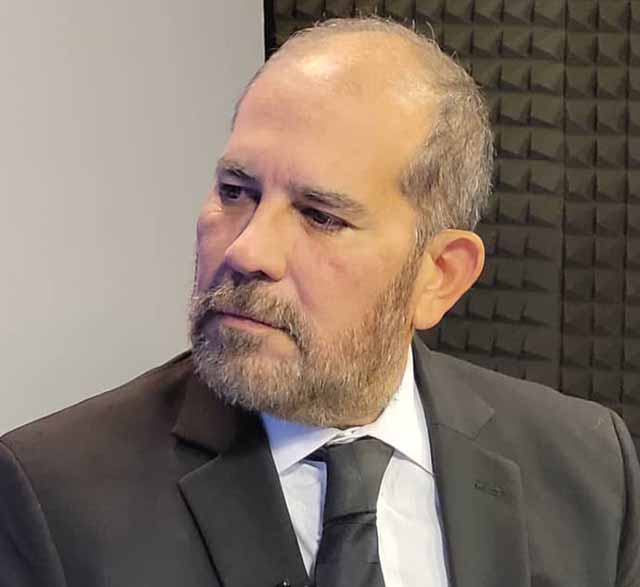 Johel Orta denuncia el vergonzoso salario de los maestros venezolanos"