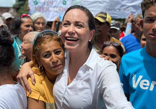 María Corina Machado arrasa en elecciones primarias de la oposición venezolana