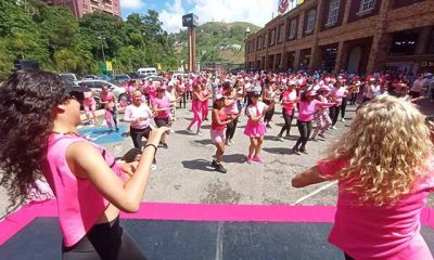 Carrizaleñas dan inicio a la "Semana Rosa" con Bailoterapia y Actividades Recreativas