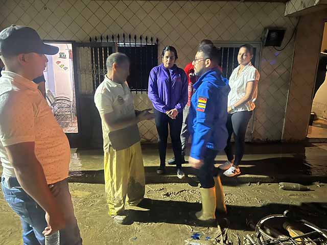 Emergencia en Los Teques: Más de 80 Familias Reciben Ayuda Tras Lluvias y Granizos