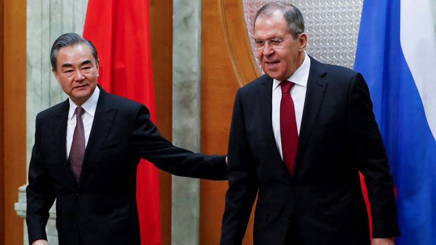 Ministro de Exteriores de Rusia se reúne con homólogo chino en el marco del Foro La Franja y la Ruta
