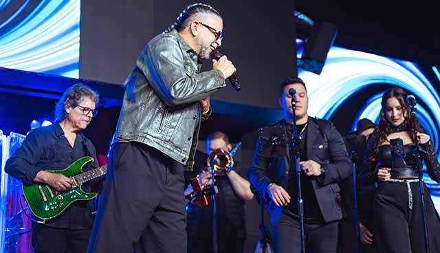 Luis Enrique: Una Noche Inolvidable de Salsa en Miami