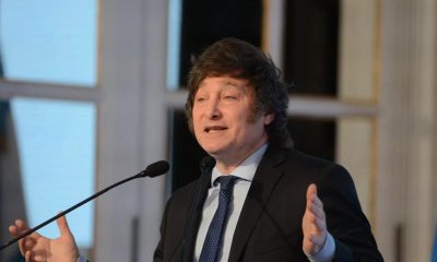 Javier Milei rechaza pacto con la 'casta' y apunta al balotaje en Argentina