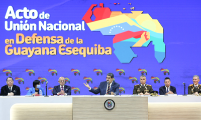 Presidente Maduro lidera acto de unión nacional en defensa del Esequibo