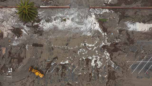 Tormentas Desatan Enormes Olas en California: