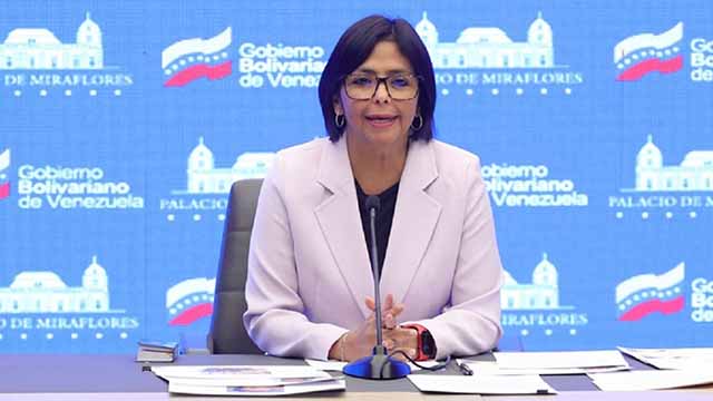 Delcy Rodríguez responde a Canciller Británico por críticas al Referéndum en Esequibo