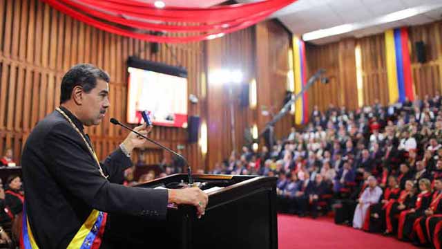 Presidente Maduro llama a las Fuerzas Armadas a defender al país