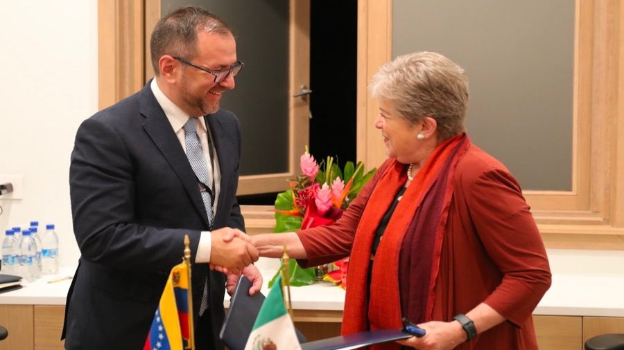 Venezuela y México firman acuerdo integral de migración en la CELAC