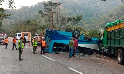 Accidente entre buseta y gandola deja 12 heridos en Táchira