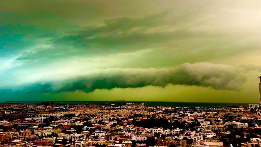 Escenas apocalípticas en Dubái! lluvias torrenciales y tormentas eléctricas