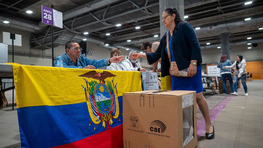 Referéndum en Ecuador: once preguntas clave