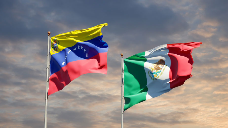 Nicolás Maduro ordena cierre de embajada en Ecuador