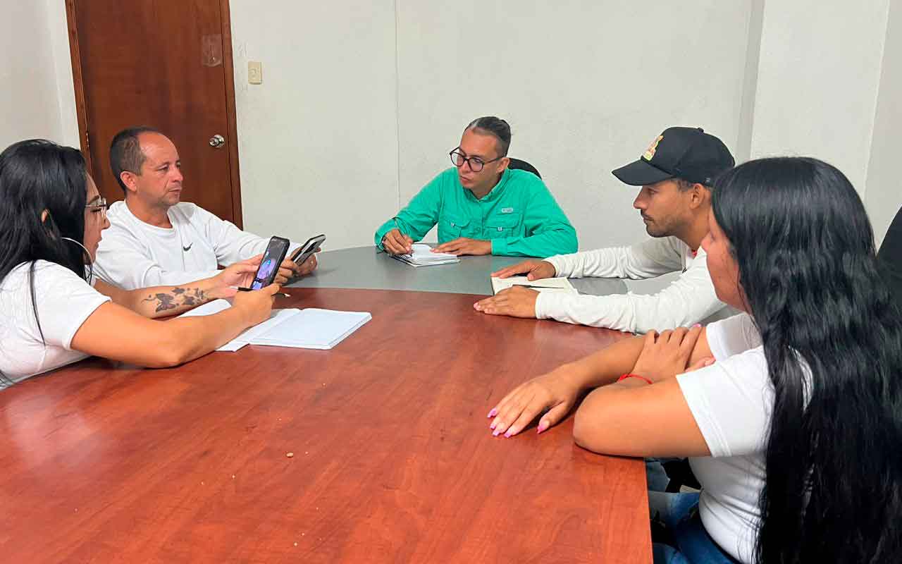 Con el repique de tambores, Carrizal se prepara para celebrar a San Juan Bautista con entusiasmo y devoción.