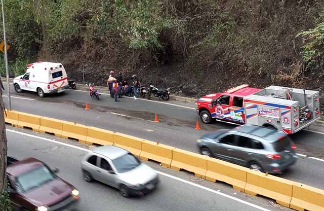Derrame de aceite en carretera Panamericana: Autoridades alertan por riesgo de accidentes graves