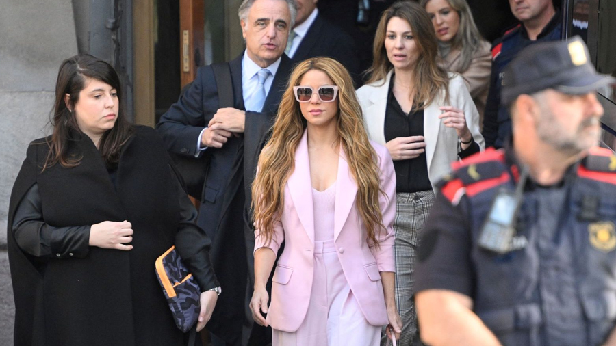 Fiscalía de Barcelona pide archivo de causa contra Shakira