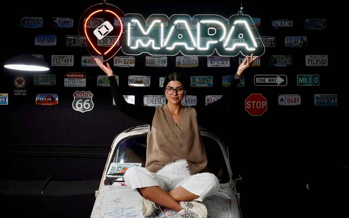 Erika Rodríguez en una de las oficinas de Mapa Broker en Doral, FL.