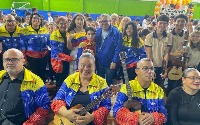 Niños y jóvenes carrizaleños participan en ensayos del Sistema de Orquestas con el apoyo de la Alcaldía.
