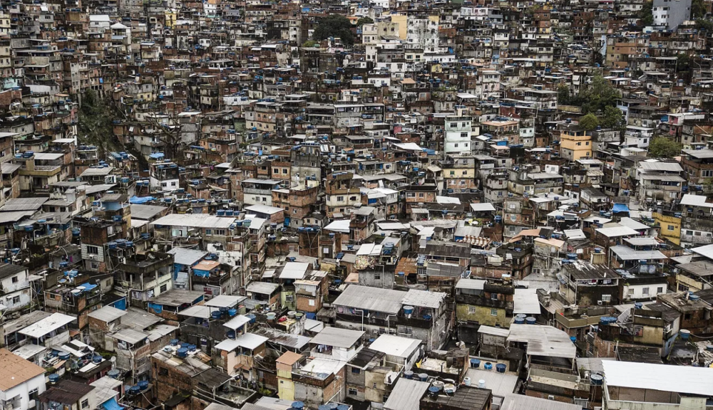 Brasil destina 842 millones de dólares para urbanizar favelas