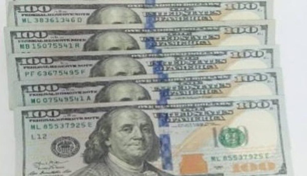 BCV fija tasa oficial del dólar en Bs. 122,17