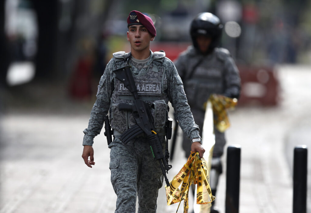Ataque en Antioquia deja 13 policías muertos