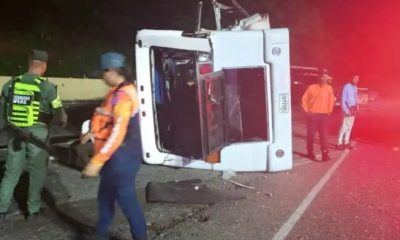 Accidente en autopista José Antonio Páez dejó 23 heridos