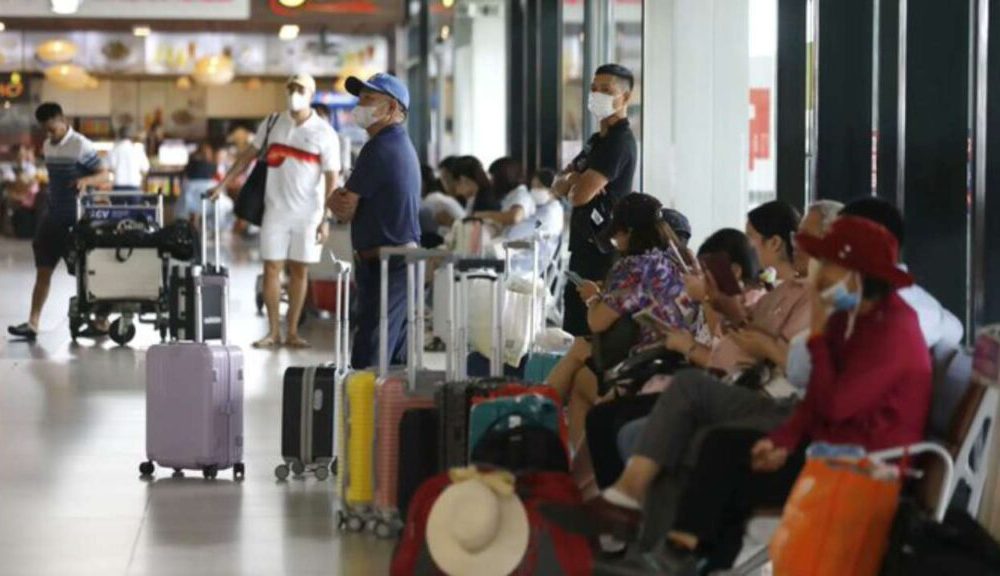 Vietnam evacúa a más de 20.000 personas ante el avance del tifón Kajiki