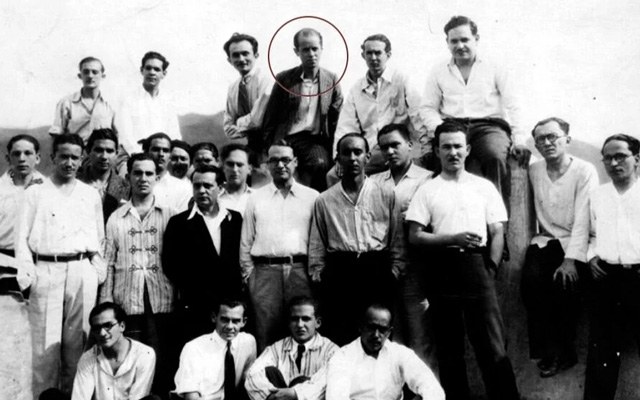 "Jovito Villalba lidera la marcha a Miraflores el 14 de febrero de 1936, exigiendo libertades democráticas".