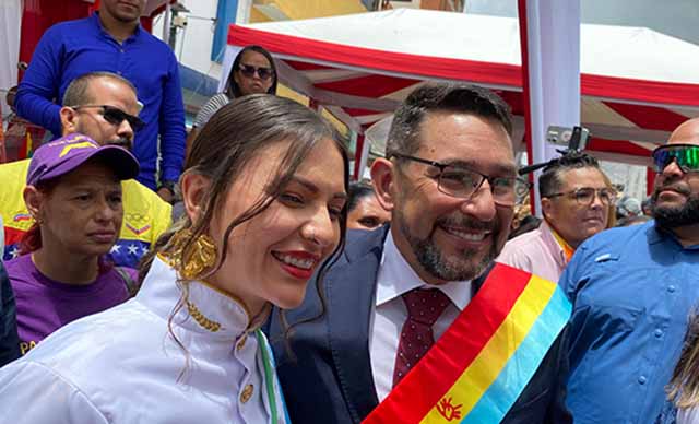 Farith Fraija y Jennifer Mujica durante sus actos de juramentación, reafirmando compromisos por la igualdad de género y el respeto a los derechos de las mujeres