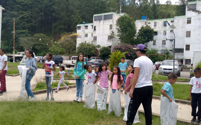 Actividades recreativas durante la jornada del programa + Realidades - Pantallas.